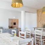Hotel Utopia *