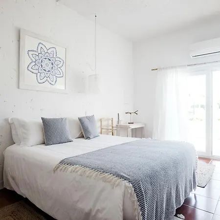 Hotel Utopia *